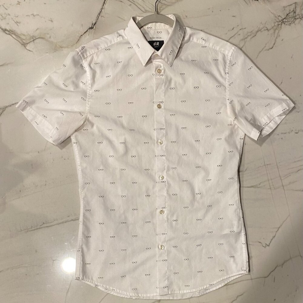 H&M shirt - short sleeve button up w glasses pattern
